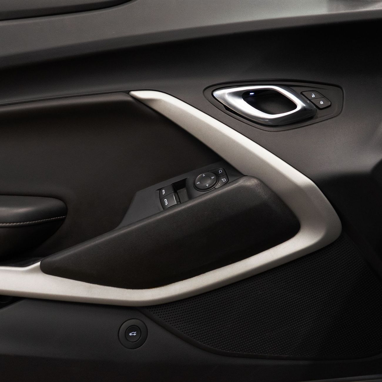 Chevrolet Camaro RS  AED 1,915 pm • 0% Downpayment • Chevrolet Camaro RS • 1 Year  Warranty