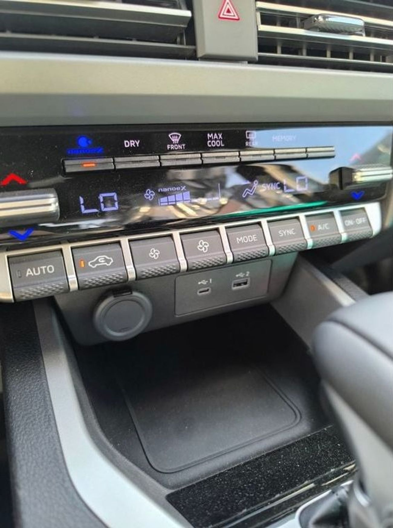 ميتسوبيشي Xforce Mitsubishi XFORCE H-LINE 1.5L SUV FWD 5Doors