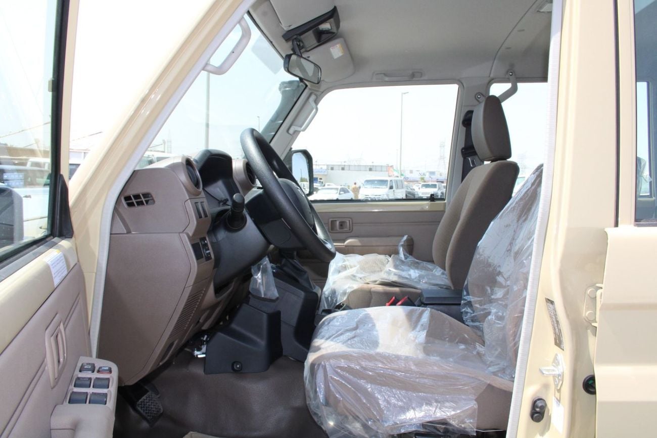 Toyota Land Cruiser Pickup 70 STD E AUTO