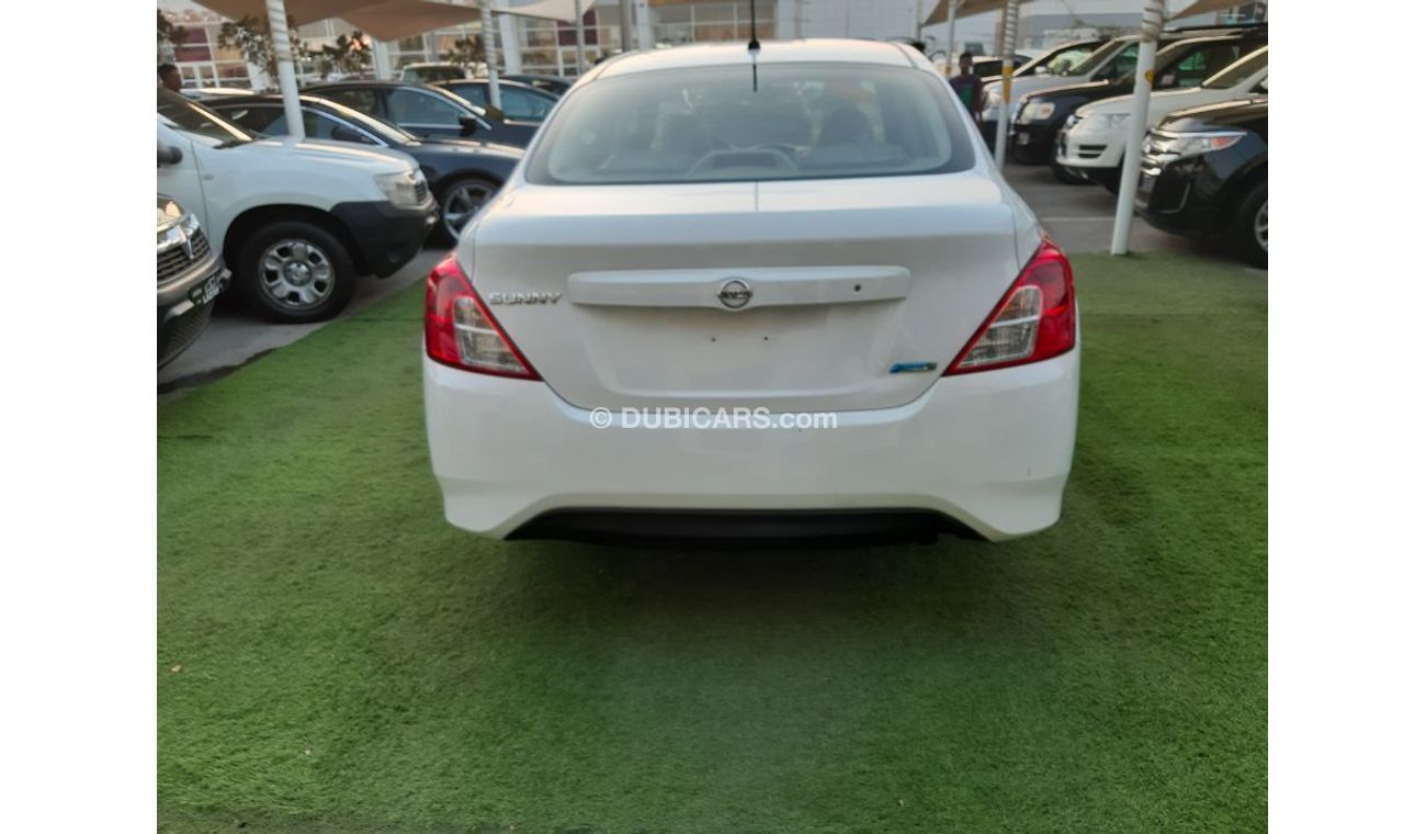 Nissan Sunny Car for sale in Kuwait City Car is 2016 Note Transmission Mileage km Condition