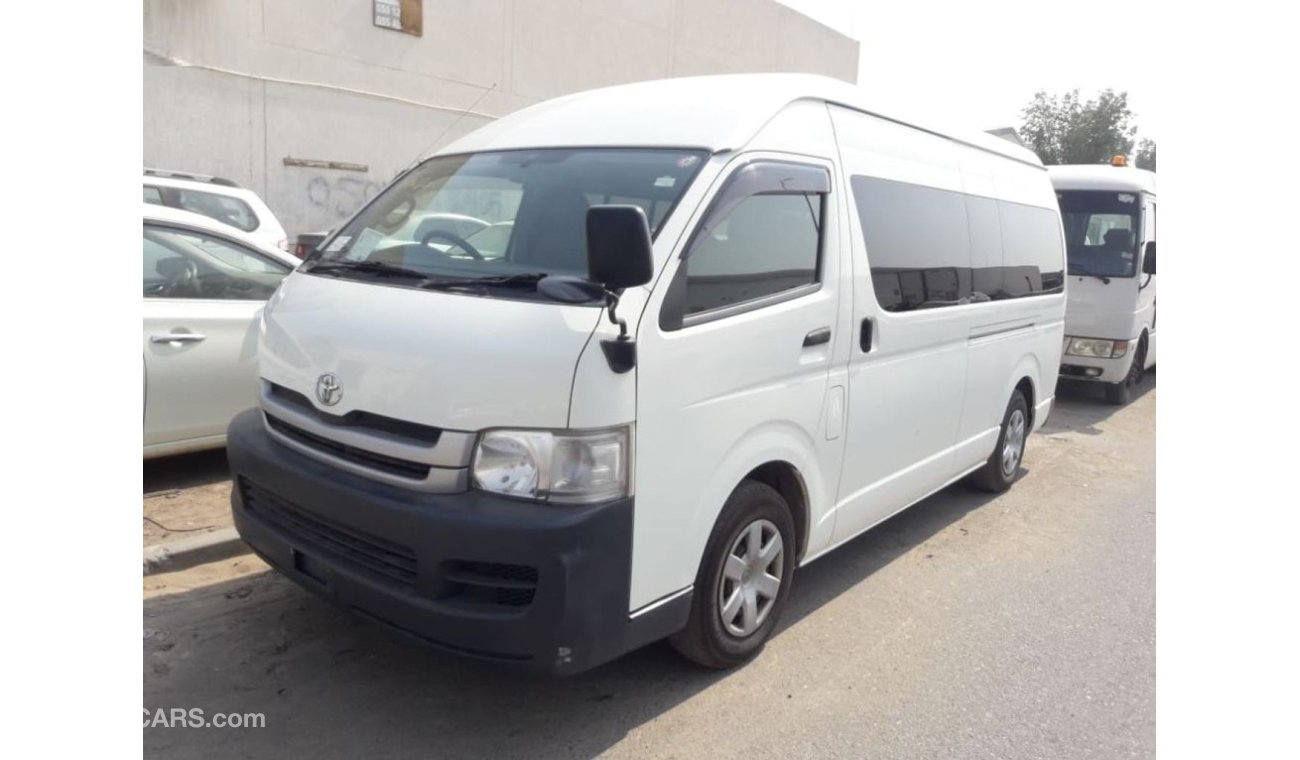 تويوتا هاياس Hiace Commuter RIGHT HAND DRIVE  (Stock no PM 729 )