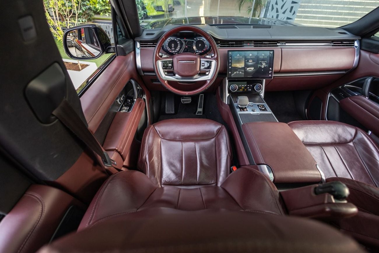 Land Rover Range Rover HSE P530 Range Rover Vogue P530 HSE Black Edition 2022 GCC | Agency Warranty