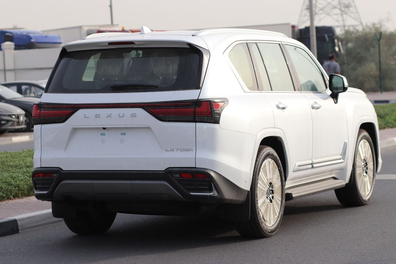 Lexus LX700h SIGNATURE WITH AUTO PARK, 22 WHEELS, SOFT CLOSE, HEADUP DISPLAY, MODEL 2026