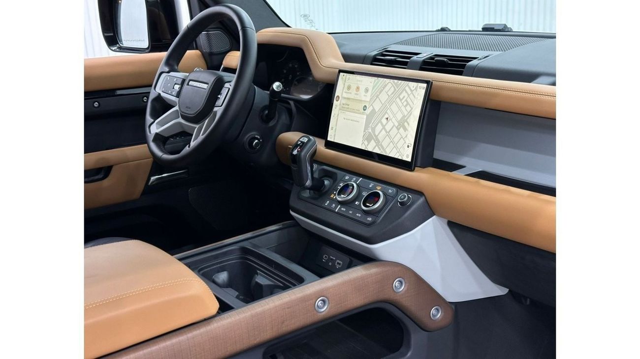 Land Rover Defender 2023 Land Rover Defender 90 X-Dynamic P300, Jan 2028 Al-Tayer Warranty, Full Service History, GCC