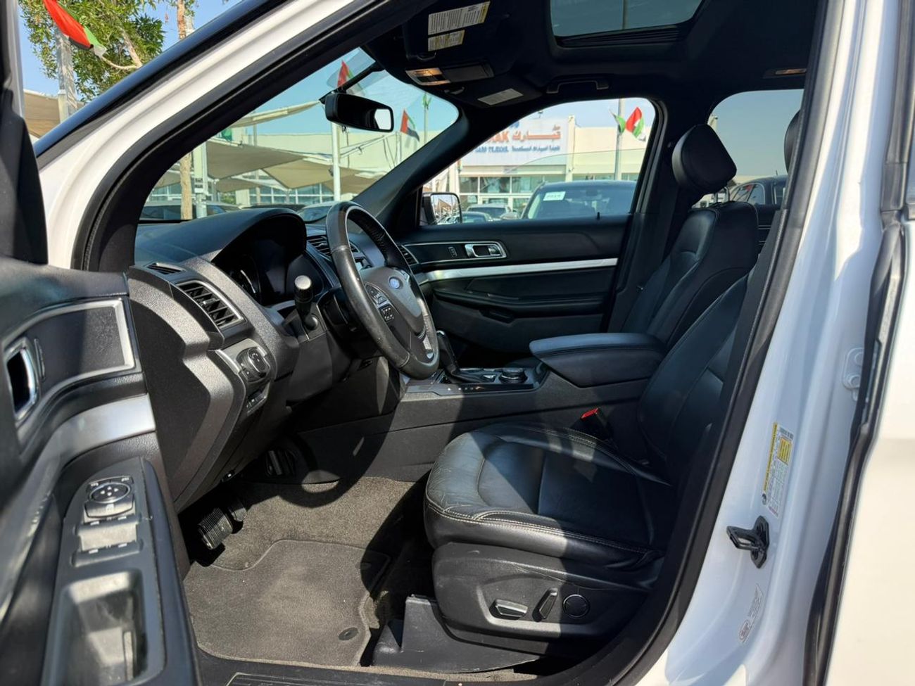 Ford Explorer XLT 3.5L LOW MILEAGE GOOD CONDITION