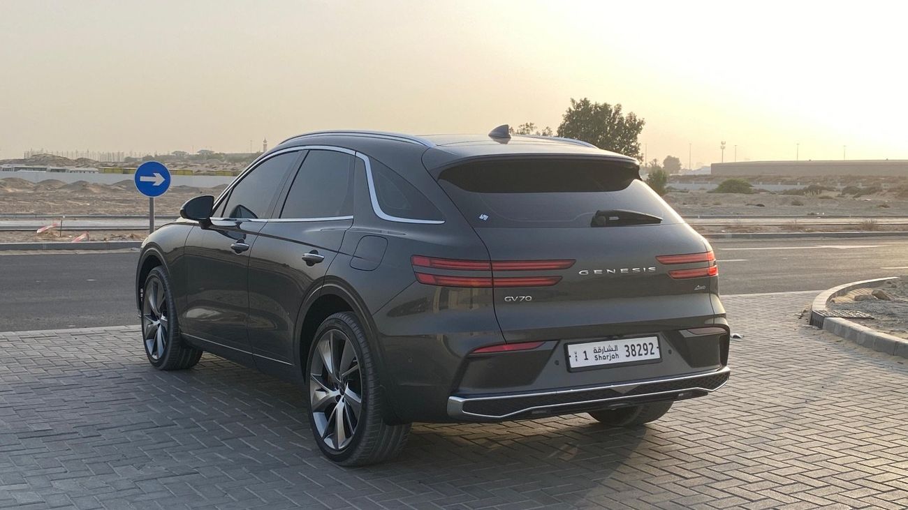 Genesis GV70 2.5T Premium AWD