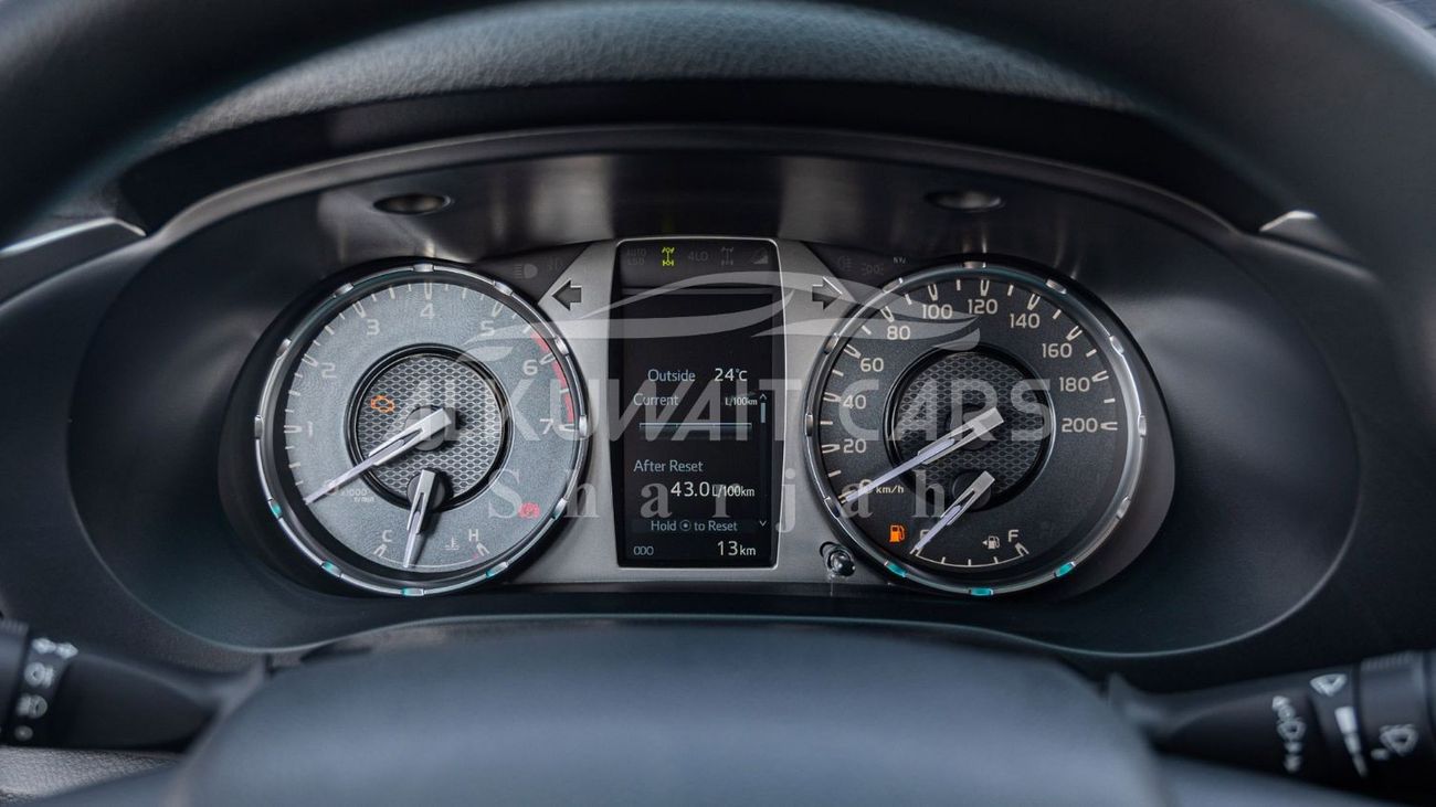 Toyota Hilux TOYOTA HILUX DC 2.7P MT 4X4 P.WINDOW MY2023