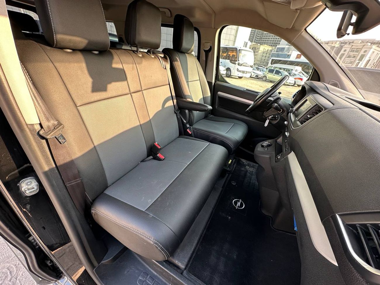 أوبل زافيرا  لايف Opel Zafira LIFE