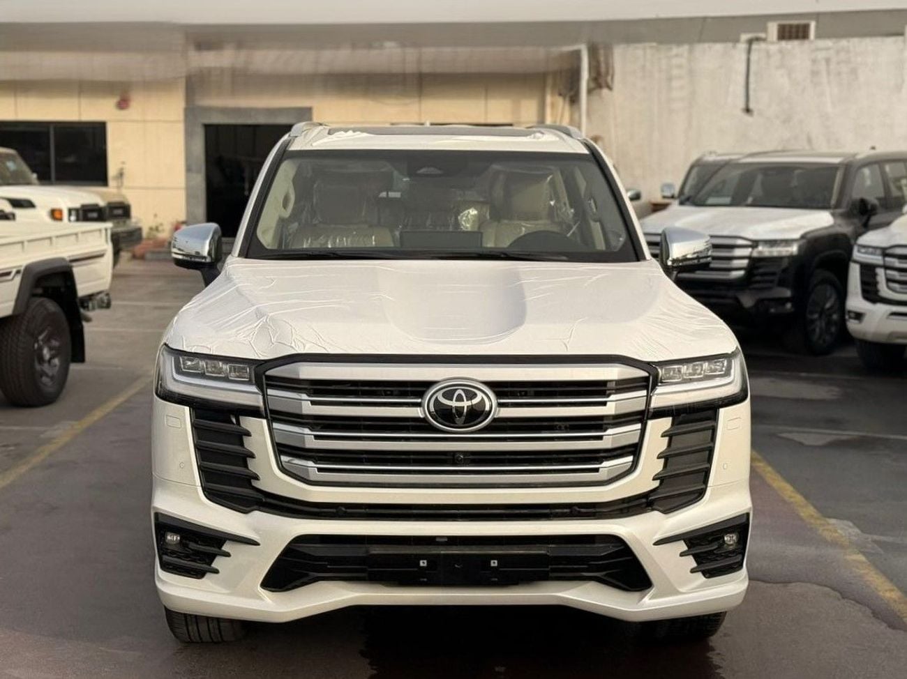 تويوتا لاند كروزر TOYOTA Land Cruiser VX 4.0 2025 Full option Omani