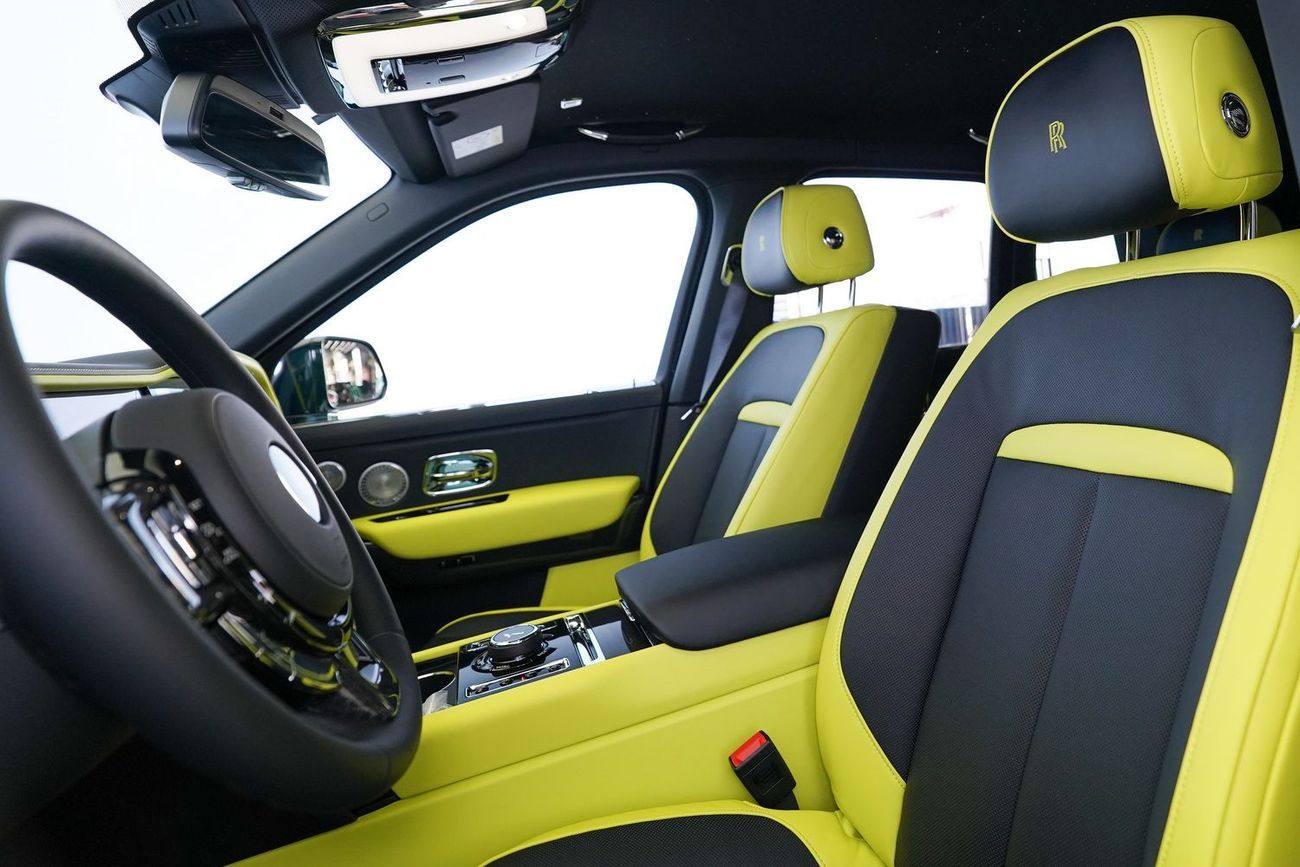 Rolls-Royce Cullinan BLACK BADGE