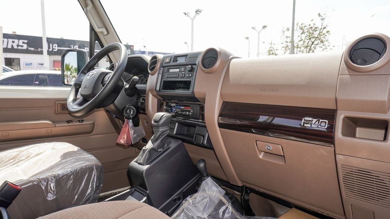 تويوتا لاند كروزر بيك آب PICKUP LC79 S/C DIESEL 2.8L A/T DIFFLOCK 2025