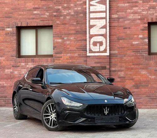 مازيراتي جيبلي GranLusso 3.0L