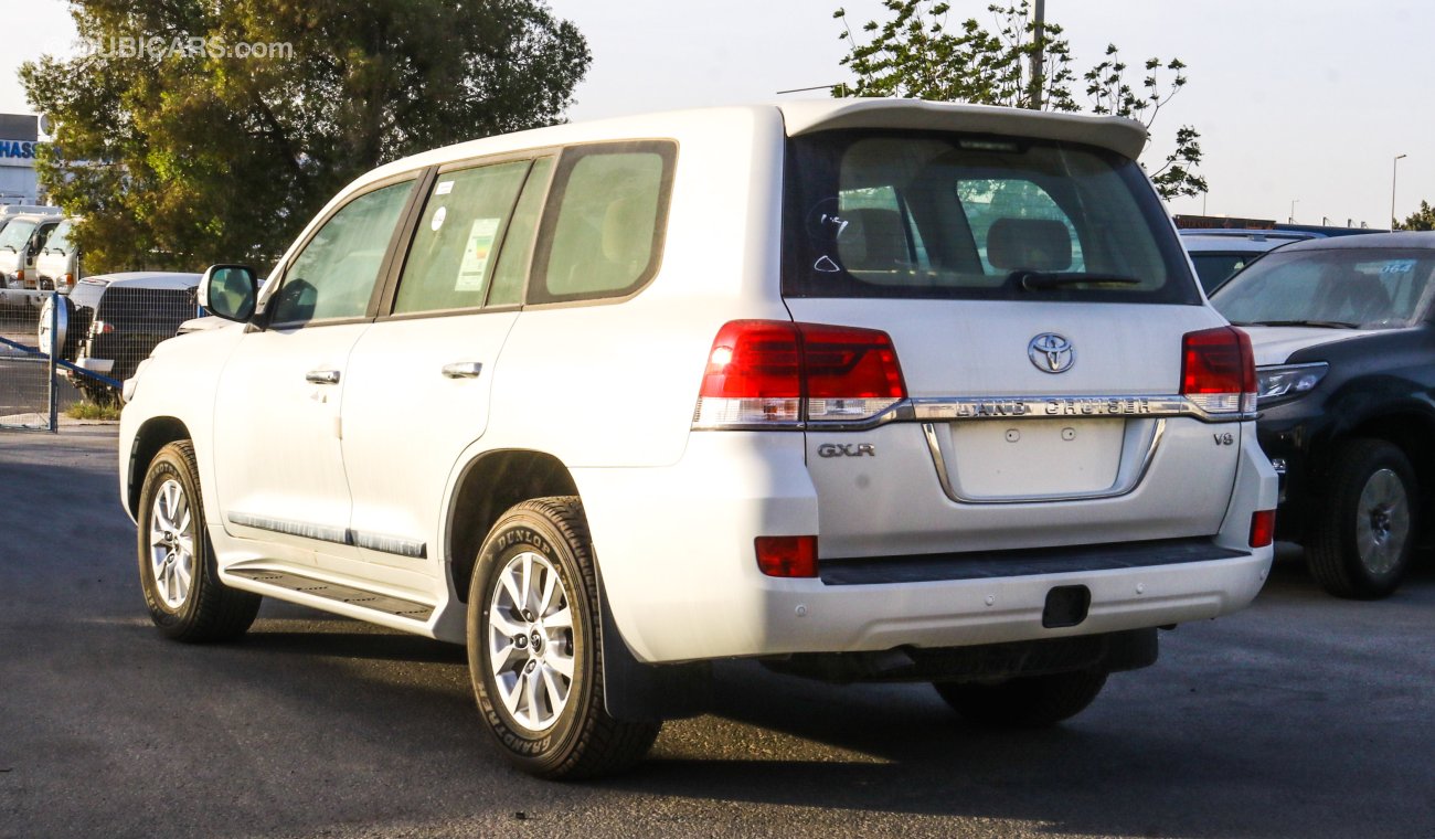 Toyota Land Cruiser GXR V8