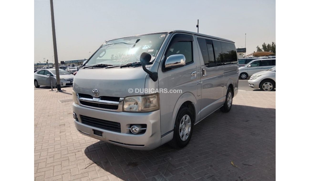 Toyota Hiace TOYOTA HIACE VAN RIGHT HAND DRIVE (PM1282)