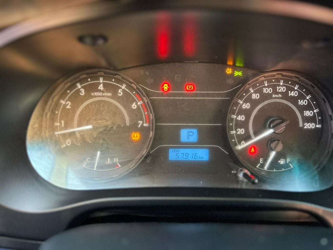 تويوتا هيلوكس 