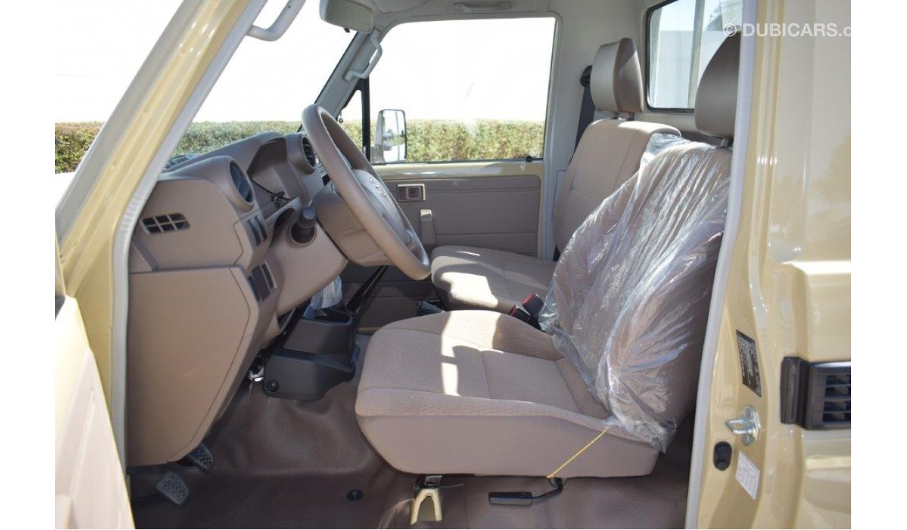 Toyota Land Cruiser Pick Up 79 SINGLE CAB V6 4.0L PETROL MANUAL TRANSMISSION