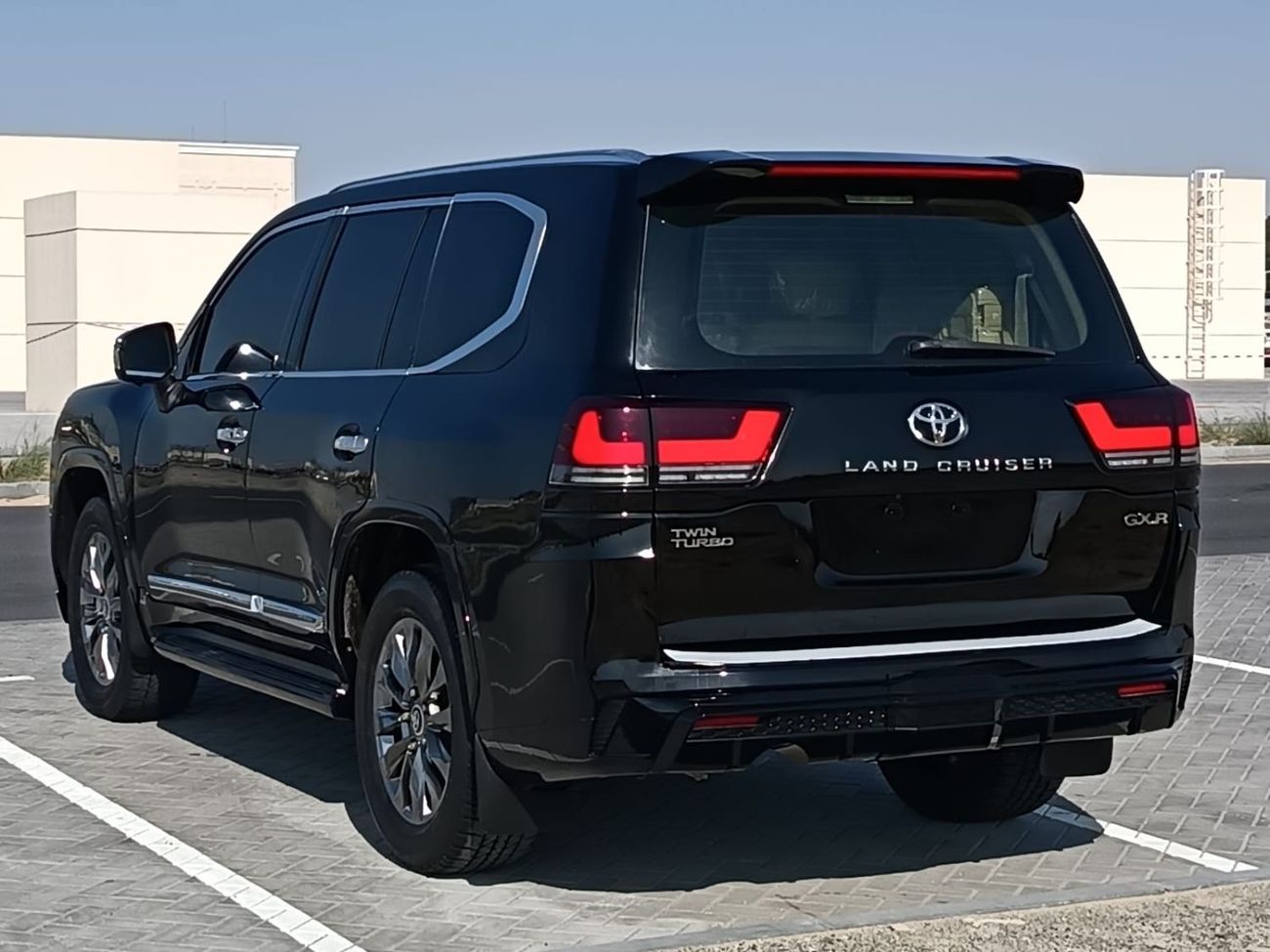 تويوتا لاند كروزر GXR 4.6L