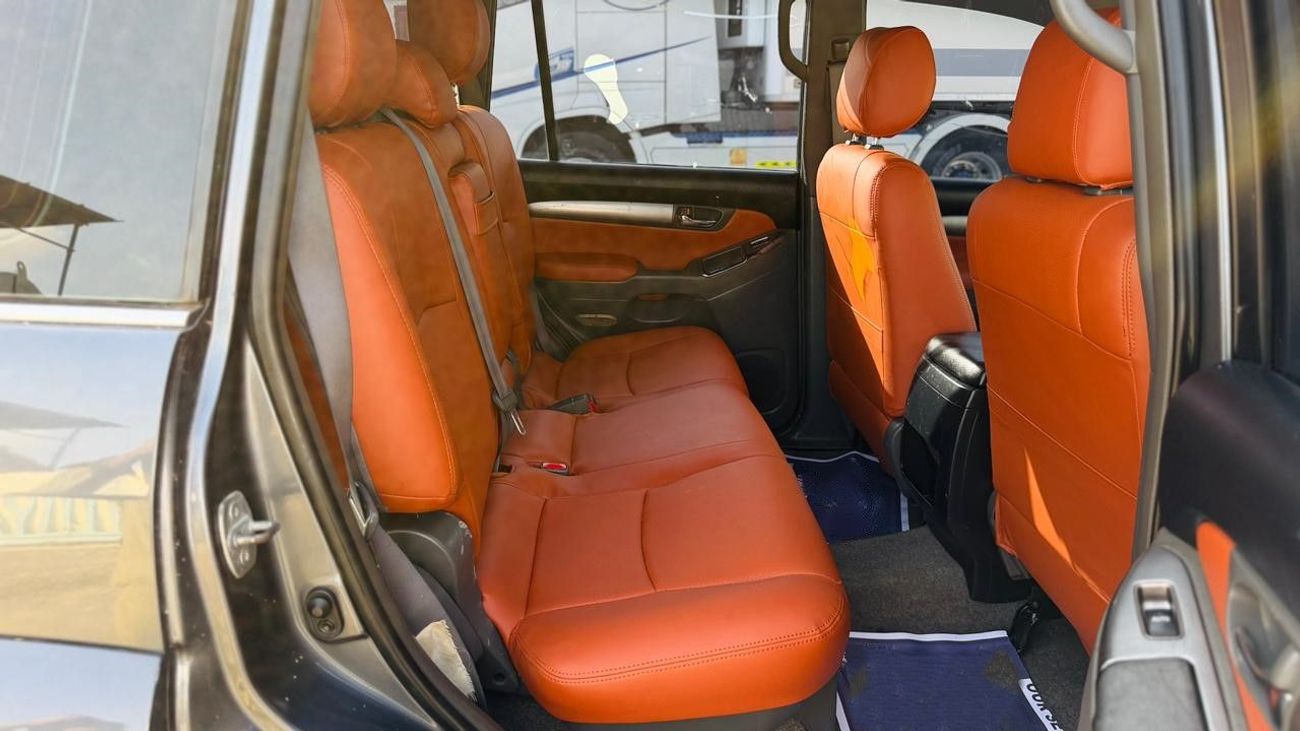 تويوتا برادو 4.0 PETROL ENGINE | MANUAL TRANSMISSION | ROOF RACK - FRONT BUMPER WITH LED LIGHTS | RHD