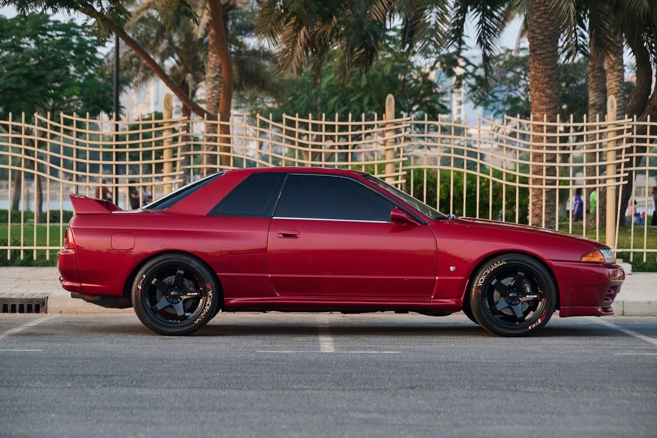 نيسان جي تي ار