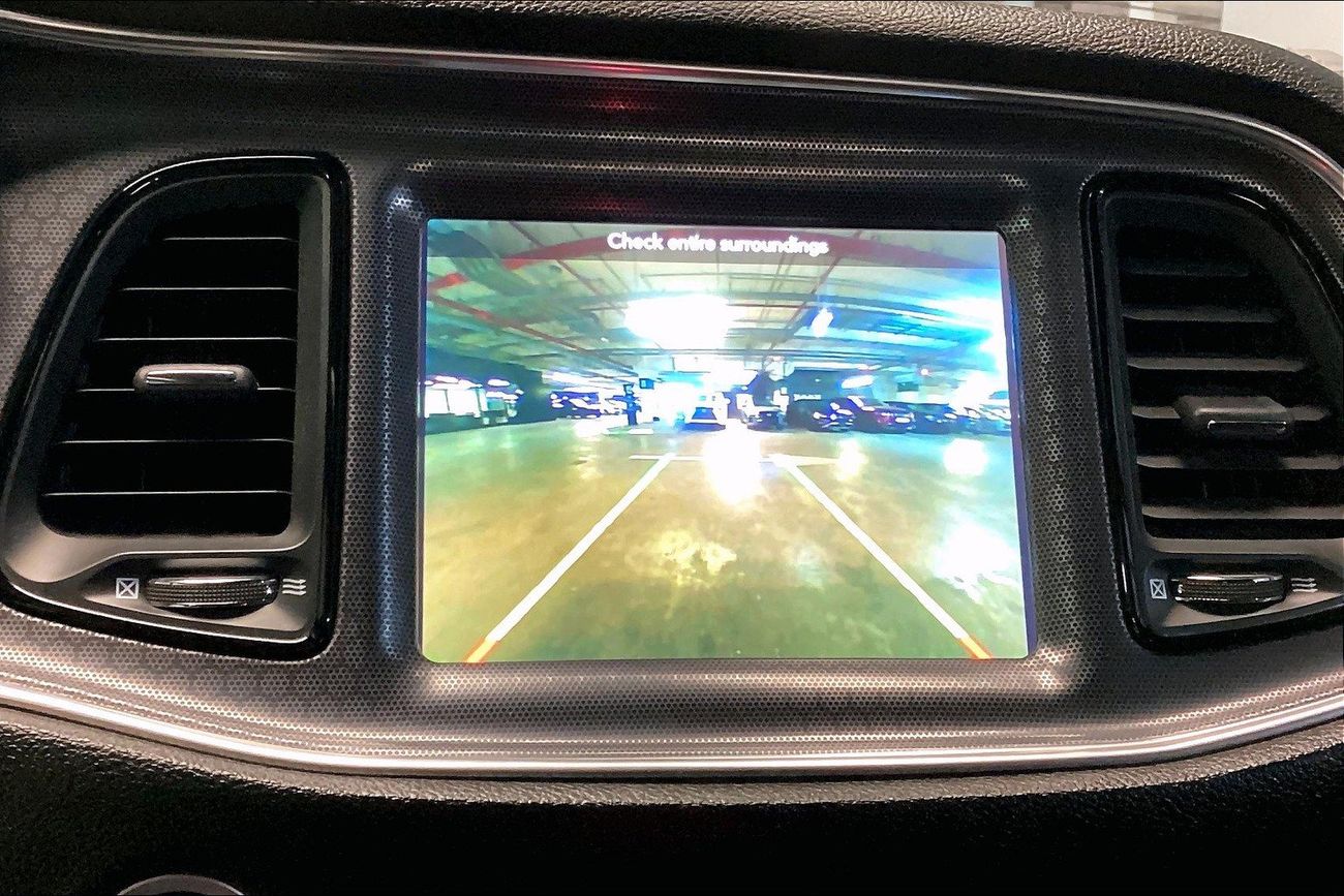 دودج تشالينجر SXT Plus | شامل الضمان | 0 ﺪﻔﻋﺓ ﺃﻮﻟﻯ