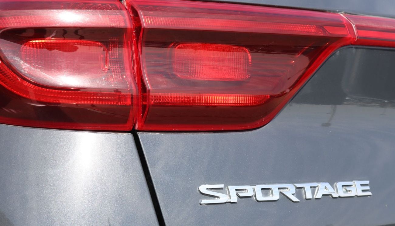 كيا سبورتيج كيا سبورتيج - 2021 - خليجى - بدون حوادث - محرك 2.0L- ممشى قليل - بحاله ممتازه