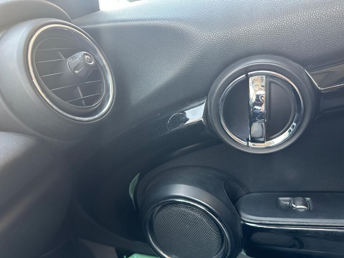 Mini Cooper Std 1.5L (5 Seater)