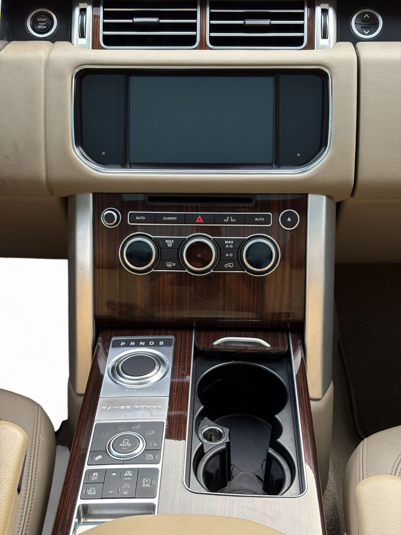 Land Rover Range Rover Vogue 5.0L Vogue HSE 5.0L V8 | 2016 | GCC SPECS | 3 Months Warranty Included