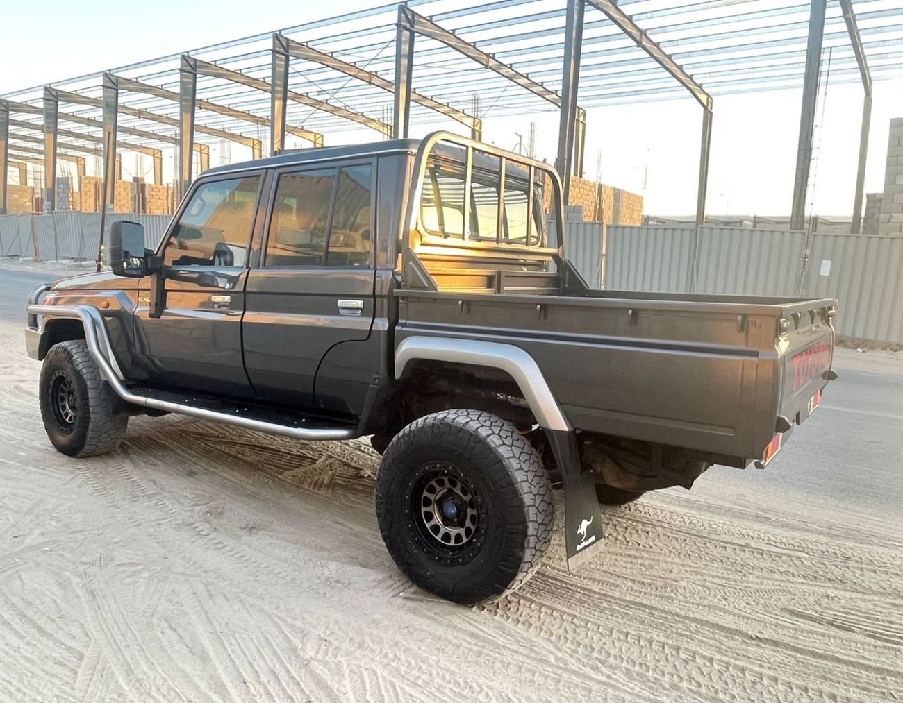 تويوتا لاند كروزر بيك آب RIGHT HAND DRIVE 4.5 1 VD ONLY FOR EXPORT