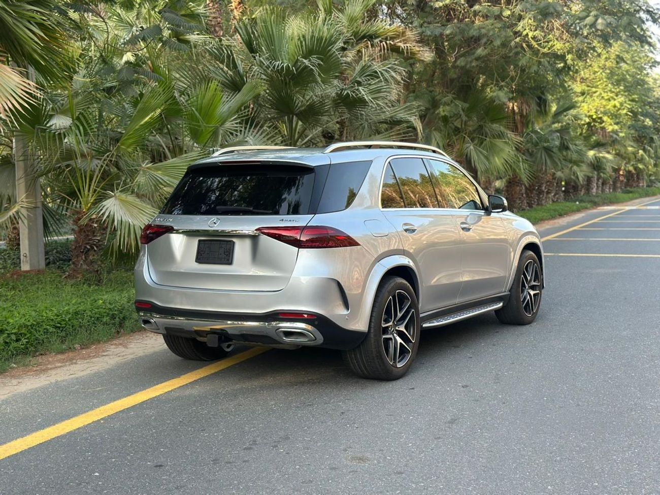 Mercedes Benz GLE350 USA SPEC 2025 Mercedes-Benz GLE 350 | Like New | Warranty | 6000 KM | 2.0L Inline-4 | 255 HP