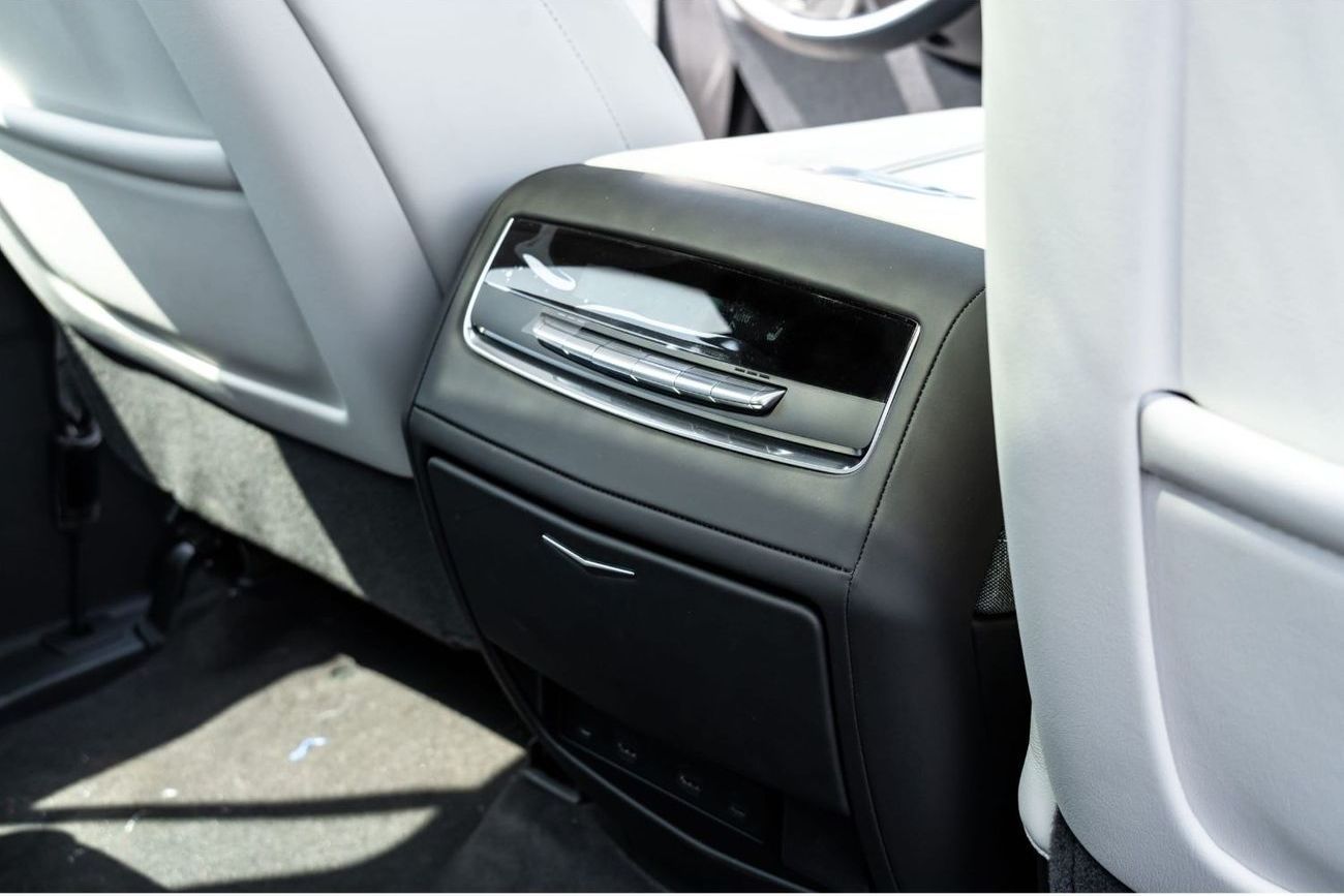 كاديلاك إسكالاد Sport Platinum 6.2L 4WD