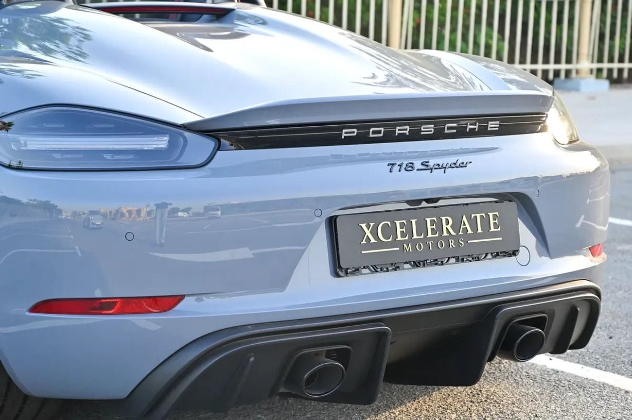 Porsche 718 Spyder 718 Spyder Manual | Grey | 4.0L Flat-6 | 414 HP | 3,267 KM