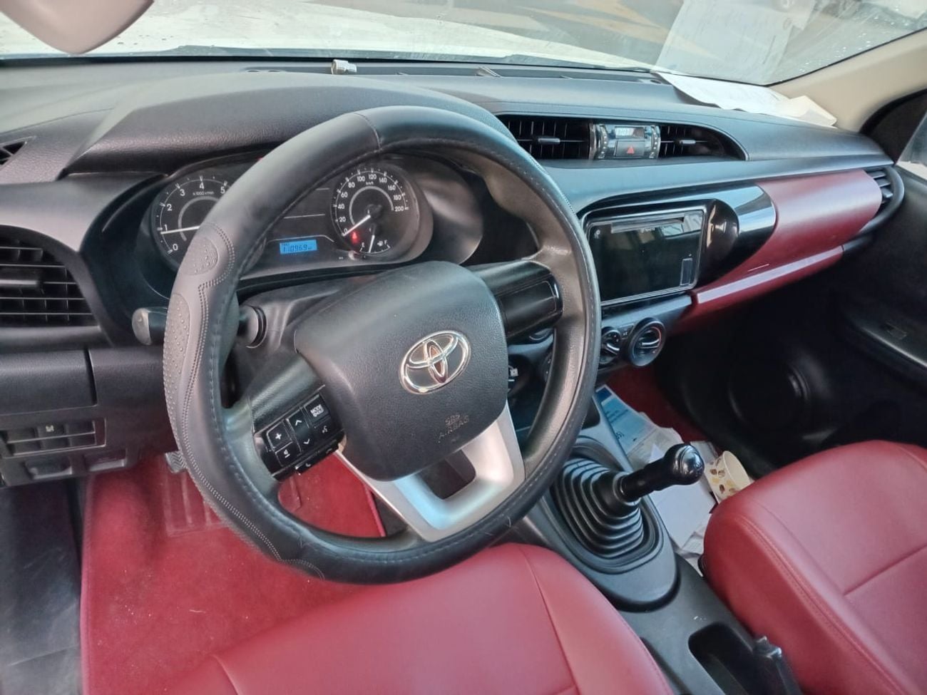 تويوتا هيلوكس DC 2.7L 4WD PETROL MANUAL TRANSMISSION