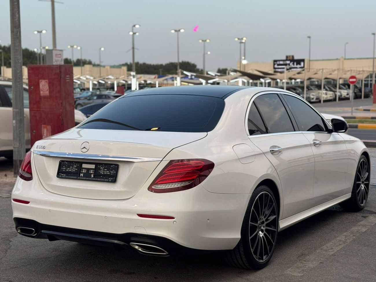 Mercedes-Benz E300 mercedes E300 2018 GCC FULL