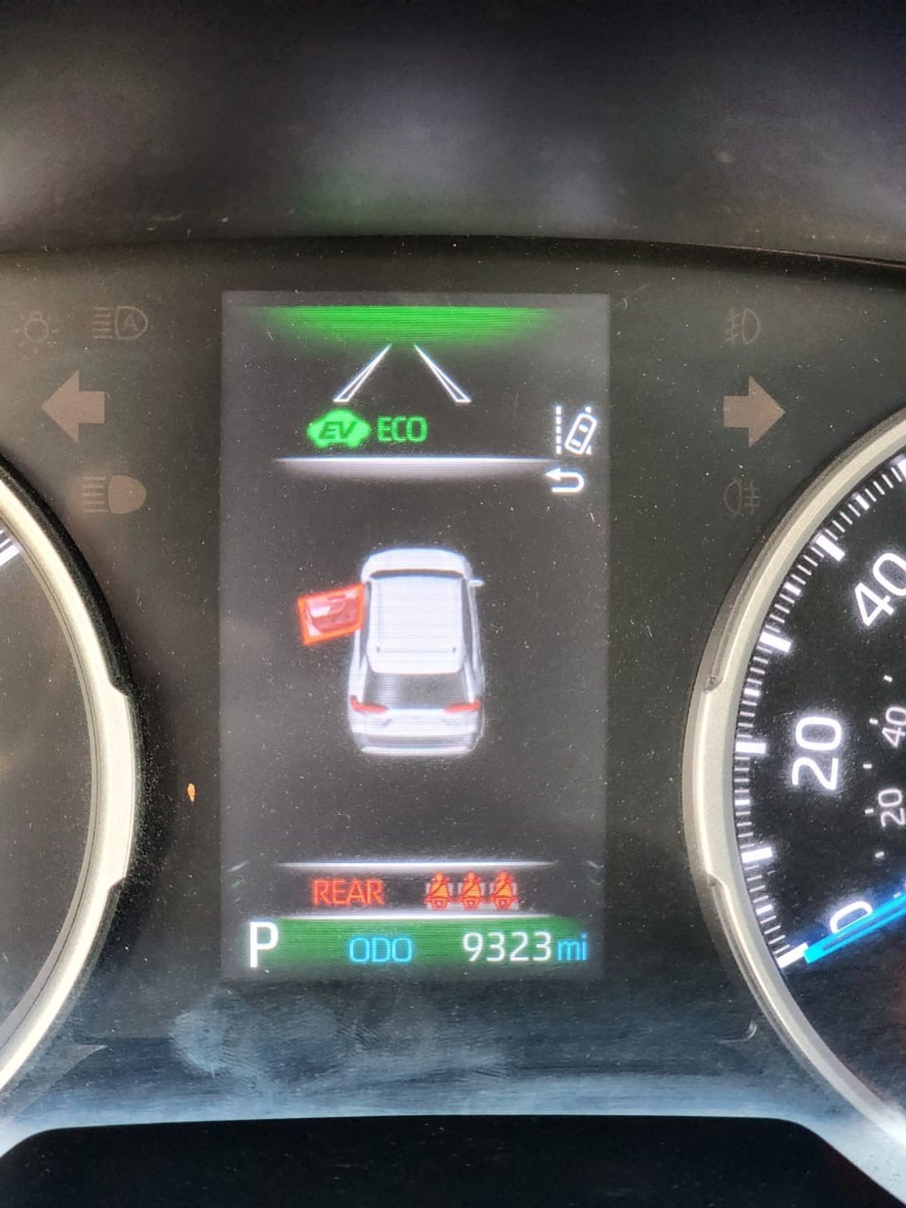 Toyota RAV4 RAV4 XLE HYBRID