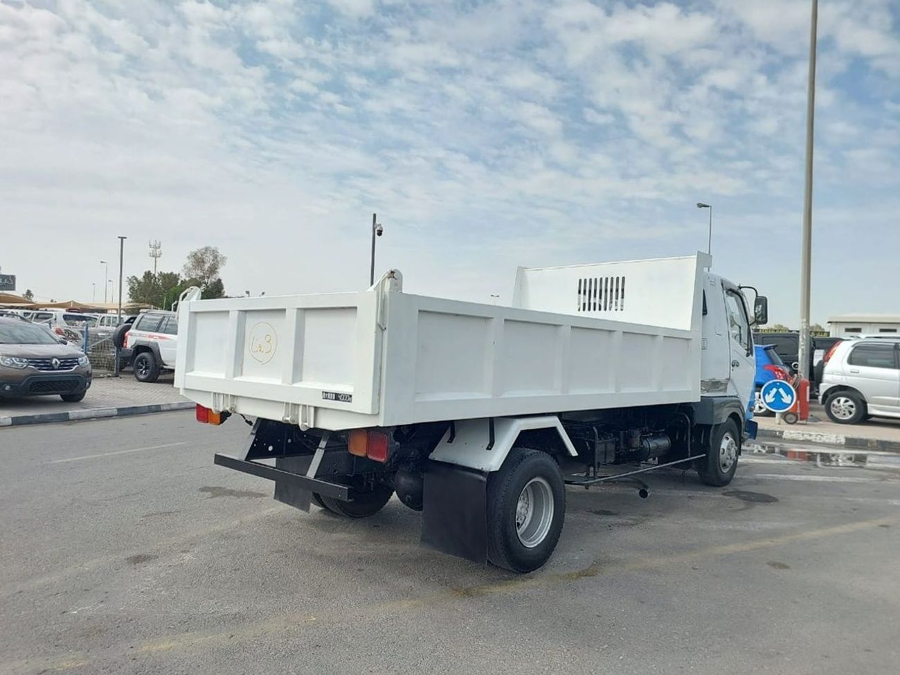 Mitsubishi Fighter MITSUBISHI FIGHTER TRUCK RHD 1995 MODEL 8.2 L DIESEL MANUAL(PM20050)