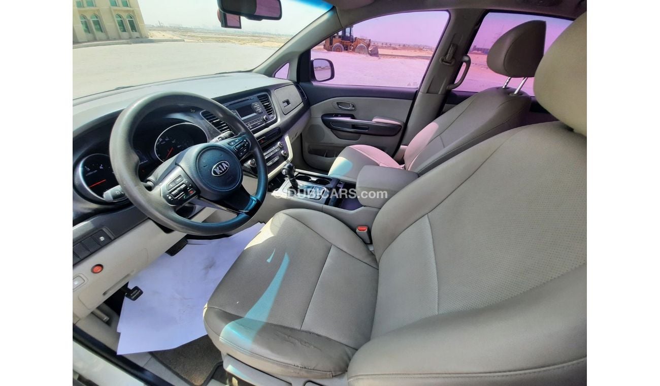 Kia Carnival Kia carnival 2015  dedicated to people of determination