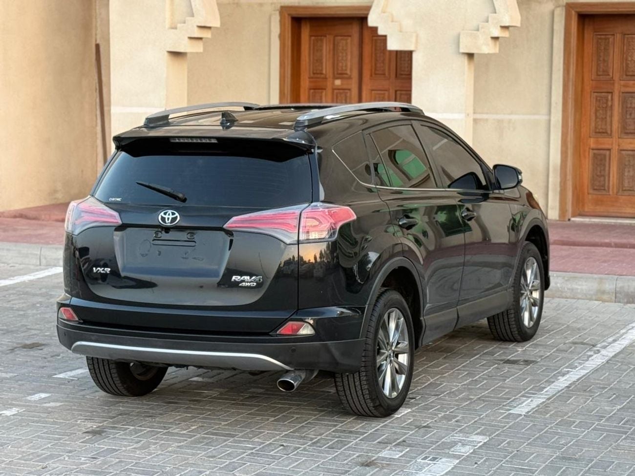 تويوتا راف ٤ VXR 2.5L