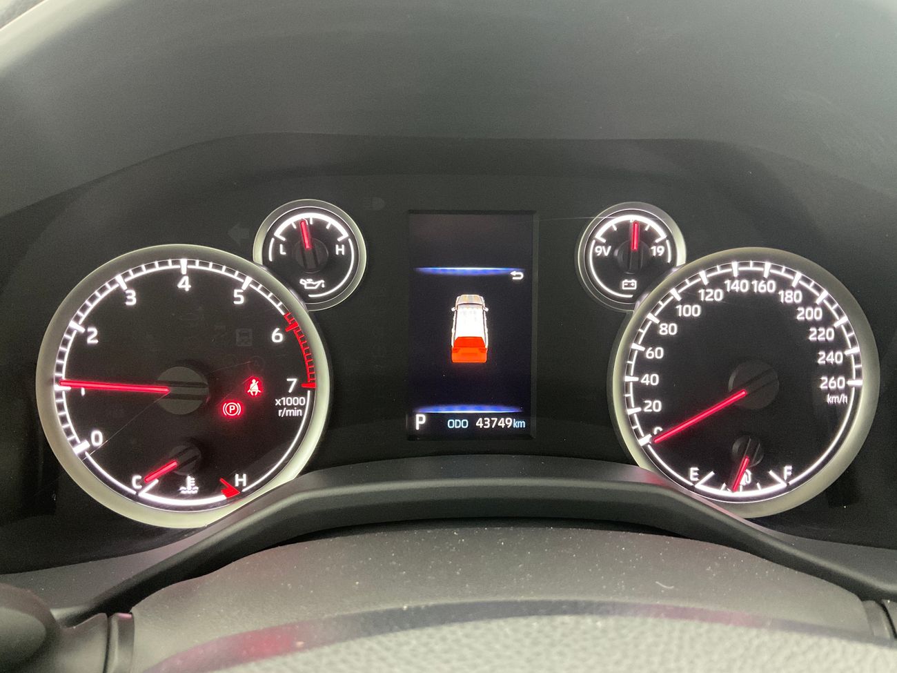 تويوتا لاند كروزر Black Edition (EXR) | شامل الضمان | 0 ﺪﻔﻋﺓ ﺃﻮﻟﻯ