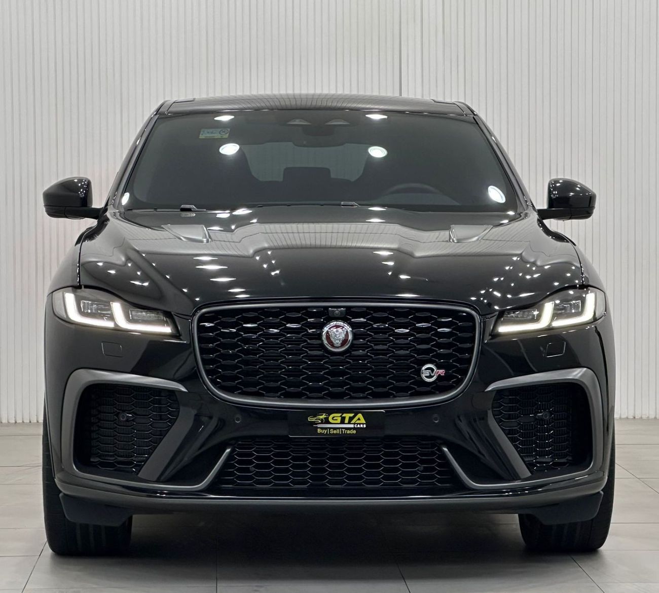 جاكوار F بيس 2022 Jaguar F-PACE SVR , Jaguar Warranty+Service Contract Till Nov 2027, Full Service History, GCC