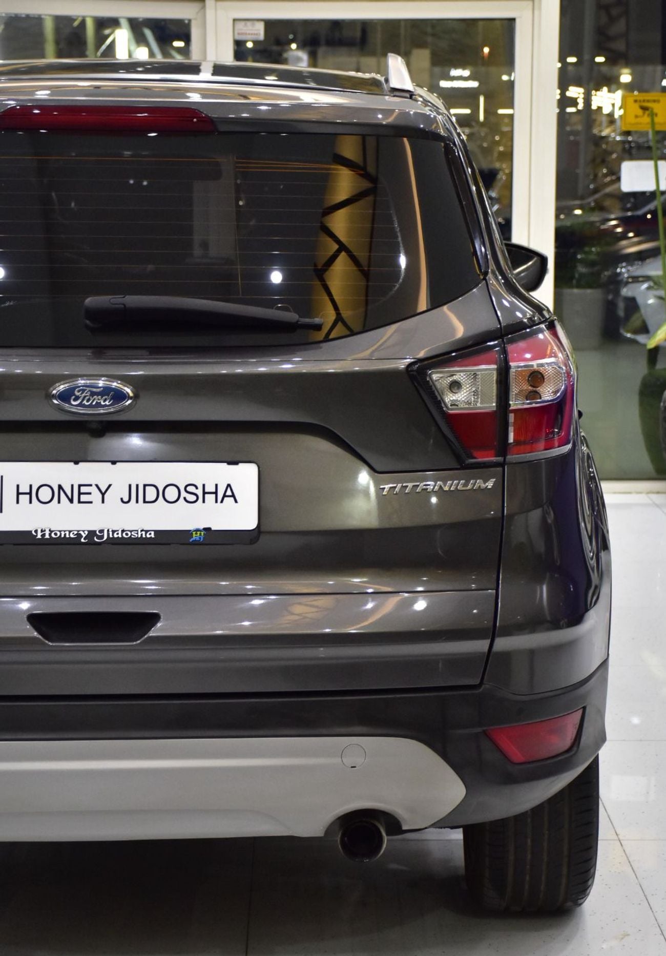 Ford Escape TITANIUM EXCELLENT DEAL for our Ford Escape Titanium AWD ( 2019 Model ) in Grey Color GCC Specs