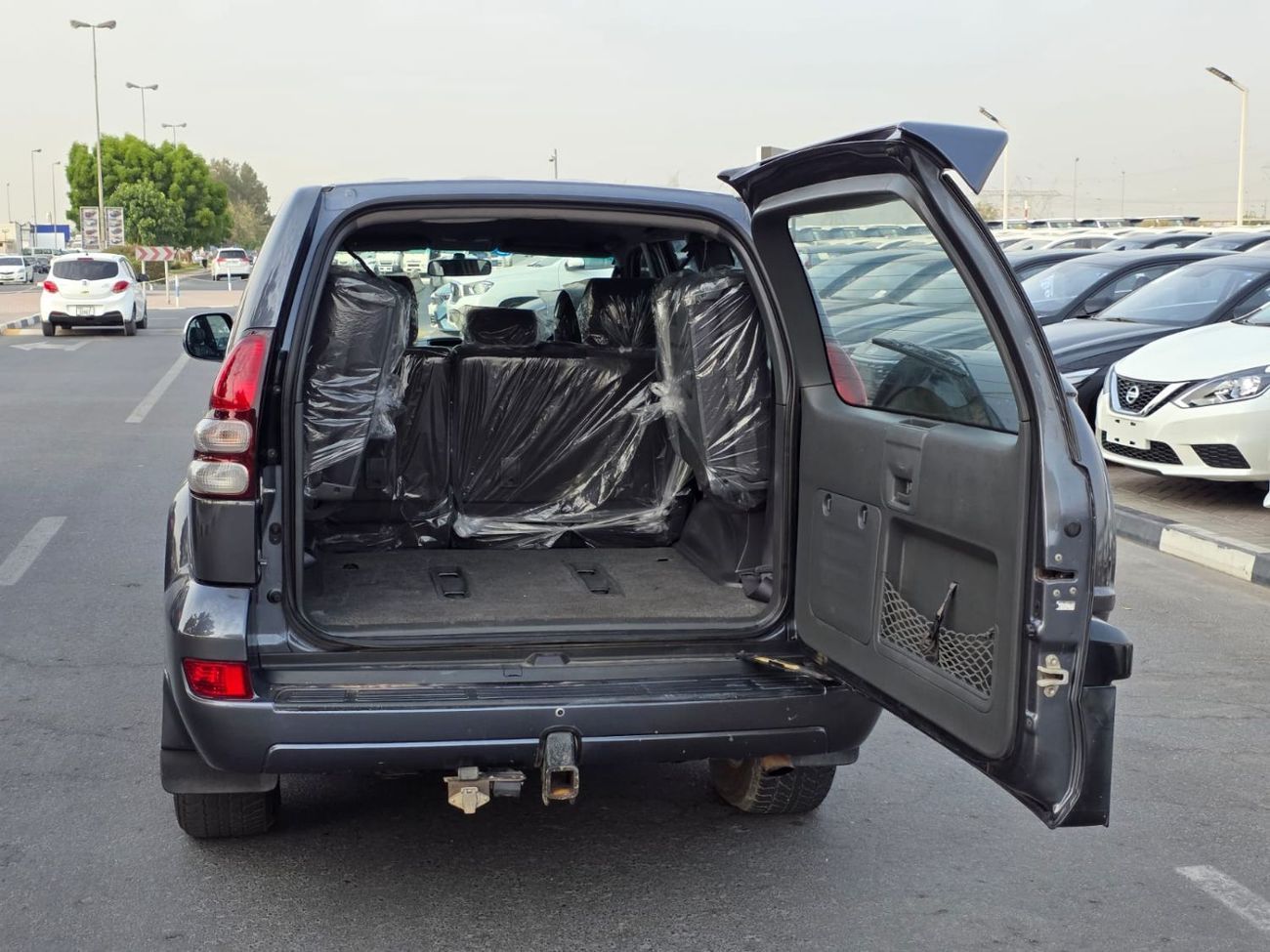 Toyota Prado DIESEL PRADO 3.0 LITER 1KZ ENGINE GREY COLOR 2004 MODEL AUTOMATIC