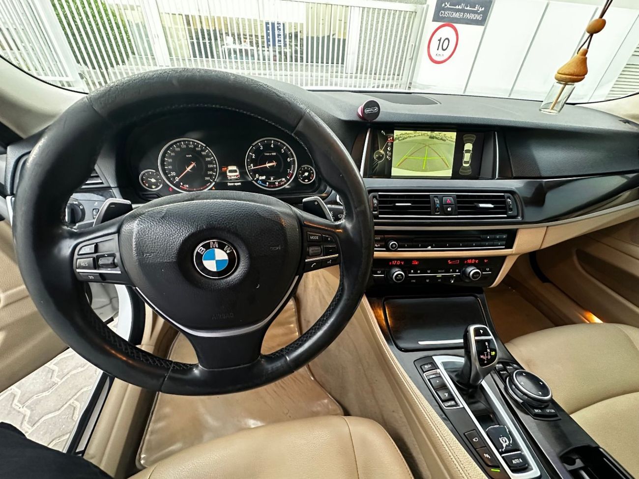 BMW 528i Exclusive 2.0L