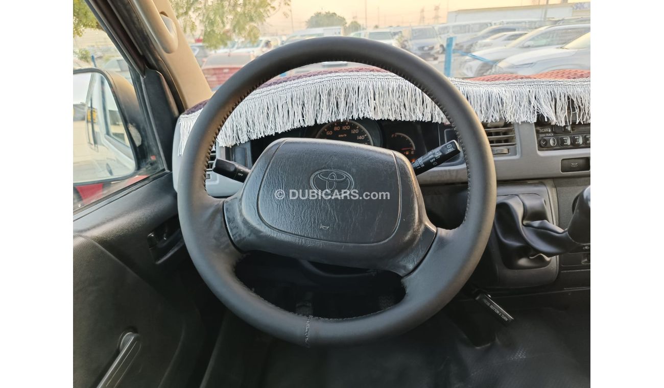 Toyota Hiace HIACE PASSENGER VAN / DIESEL / (LOT # 5006883)