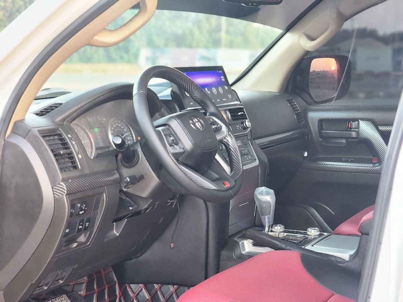 تويوتا لاند كروزر GX.R V8 upgrade 2022