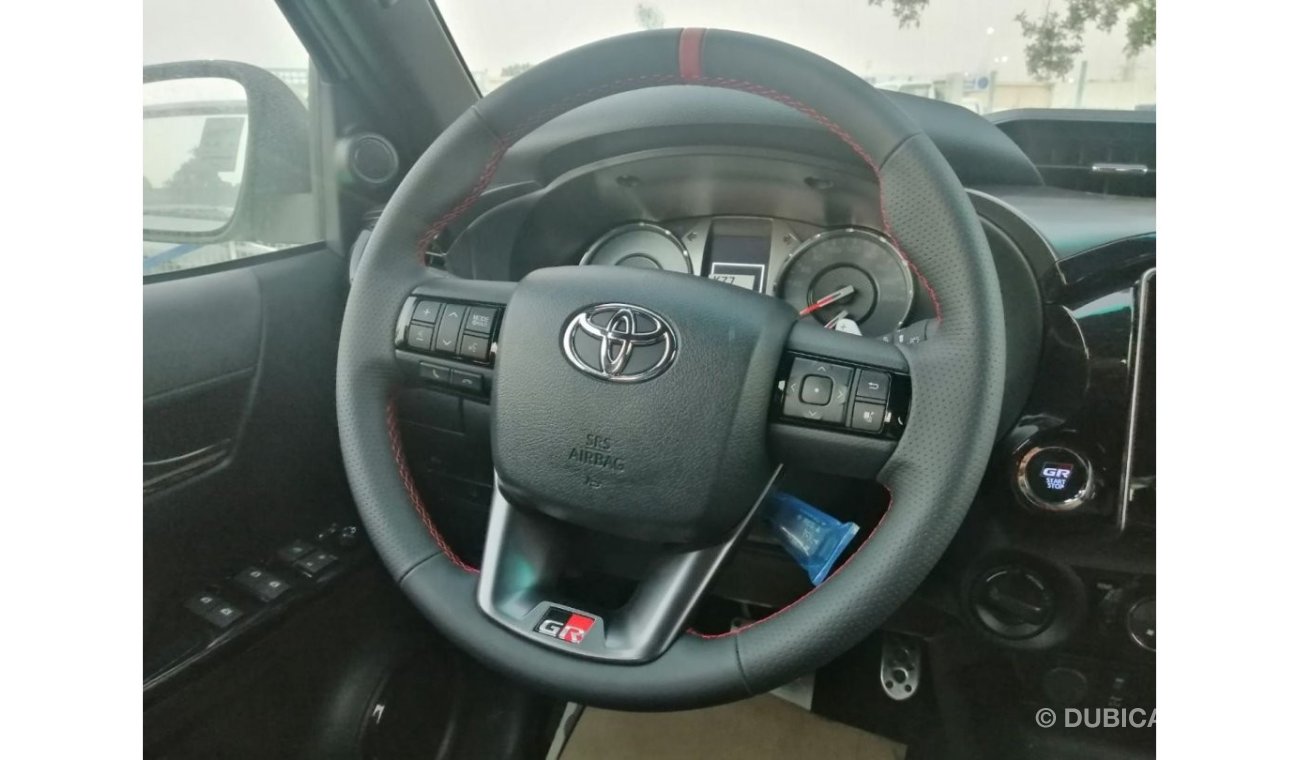 Toyota Hilux GR  FULL OPTION  AUTOMATIC  4X4   DOUPLE CAP