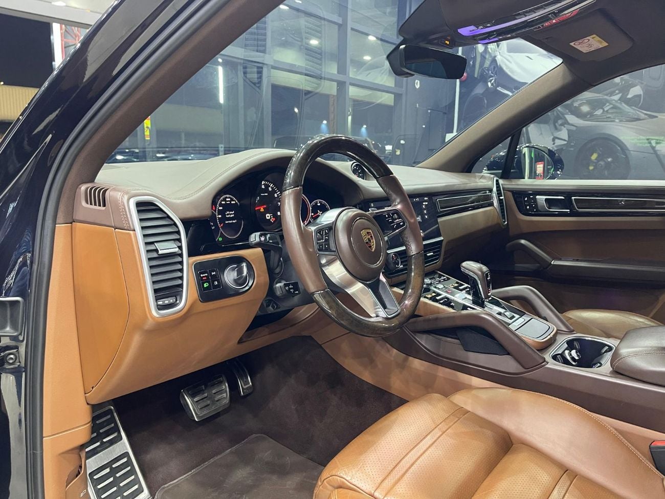 Porsche Cayenne Base