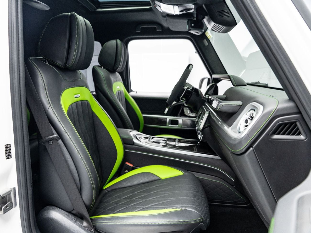 Mercedes Benz G63 AMG STD BUY NOW, PAY 2027 | THE BLACKLINE STANDARD | 2030 Mercedes Warranty + Service Contract, GCC
