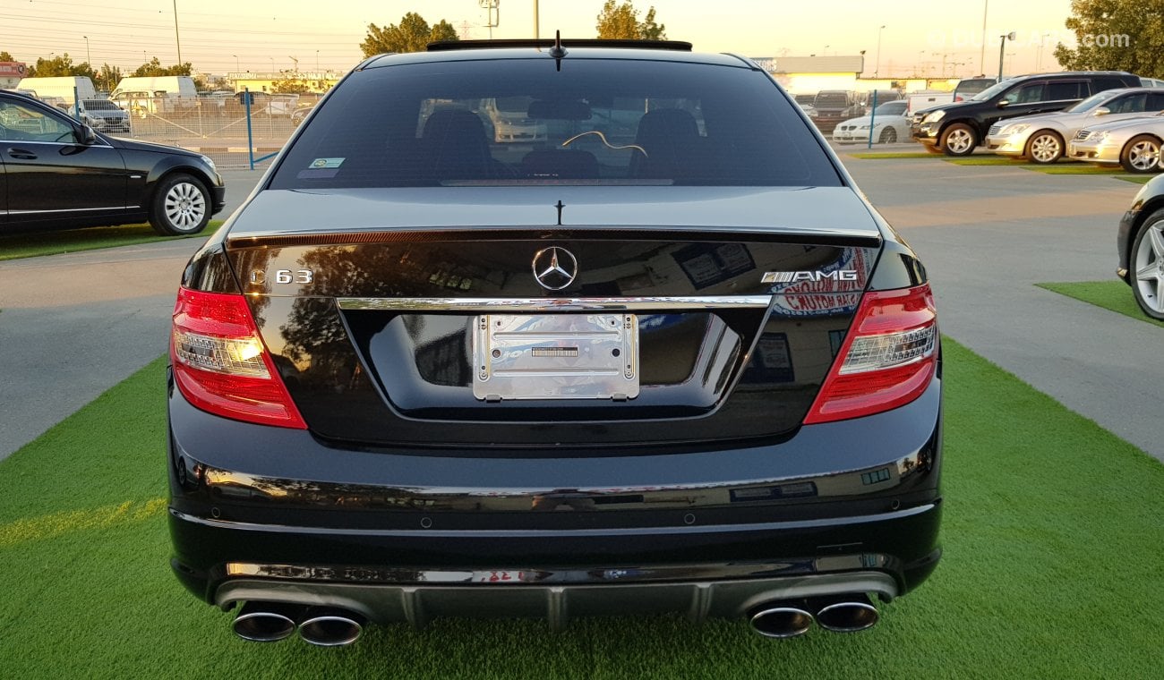 Mercedes-Benz C 63 AMG Japan imported - Very clean car free accident 46000 km only