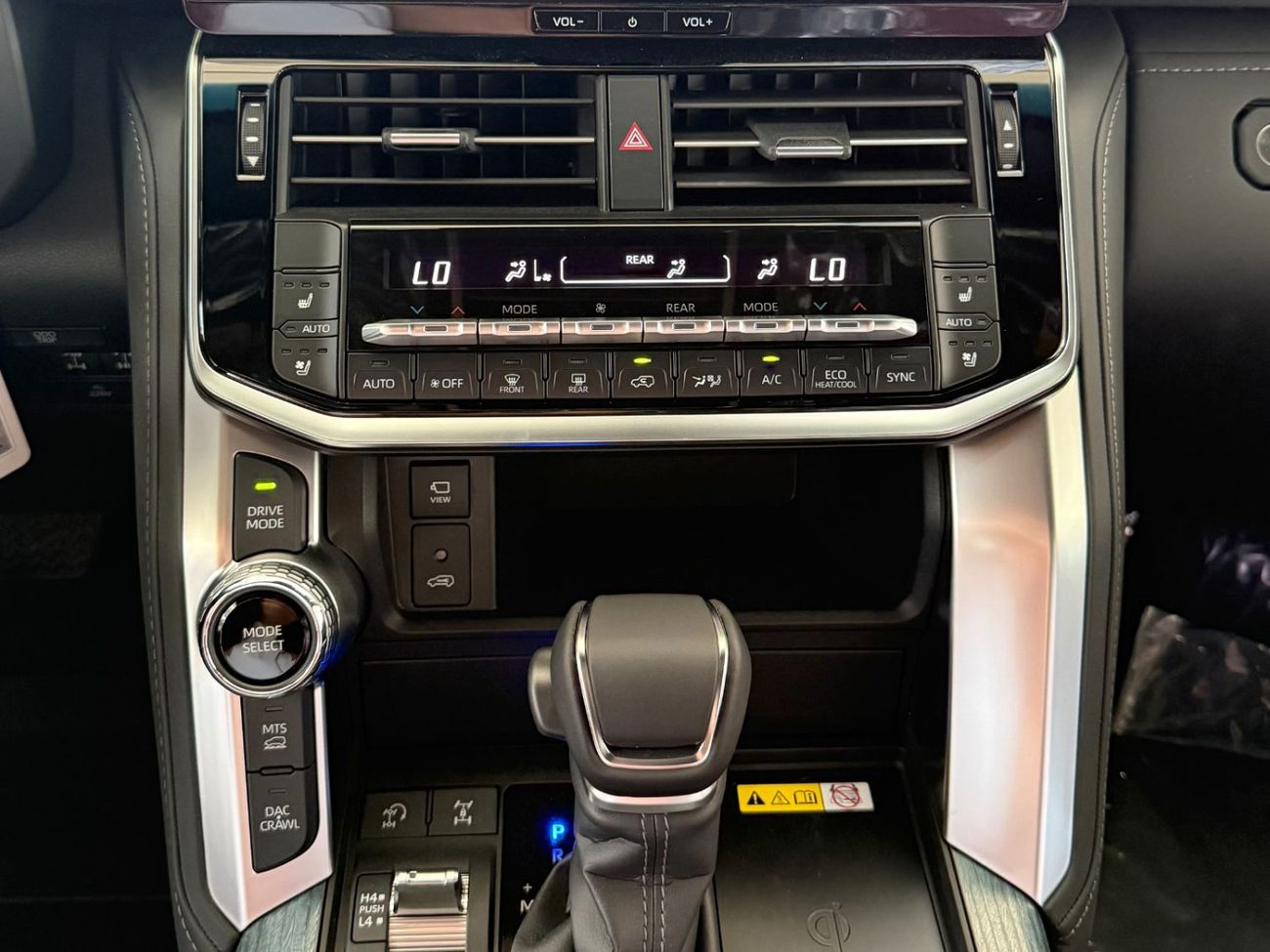 Toyota Land Cruiser 2026 LAND CRUISER GR-SPORT 3.5 HYBRID **EXPORT ONLY**التصدير فقط خارج الخليج***