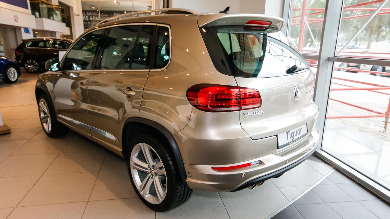 فولكس واجن تيجوان R Line  2.0 TSI 4MOTION